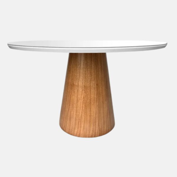Mesa de jantar Cônica