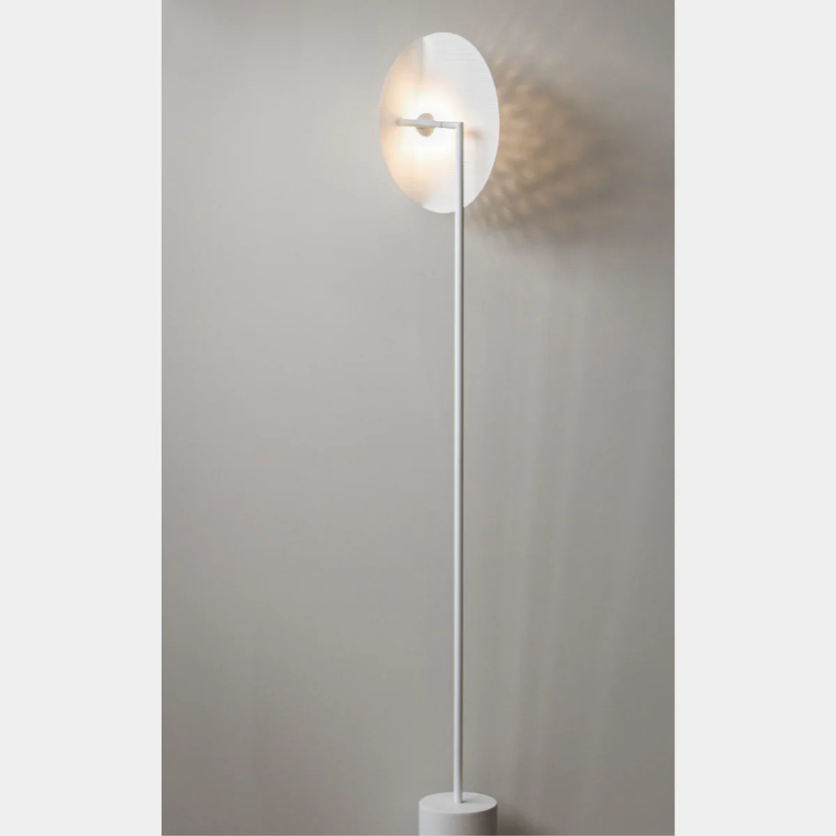 Luminária Noventa De Piso